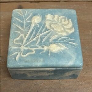 Vintage 70s Robert Nemith
Butterfly Incolay Stone Trinket
Jewelry Box 1974 Blue